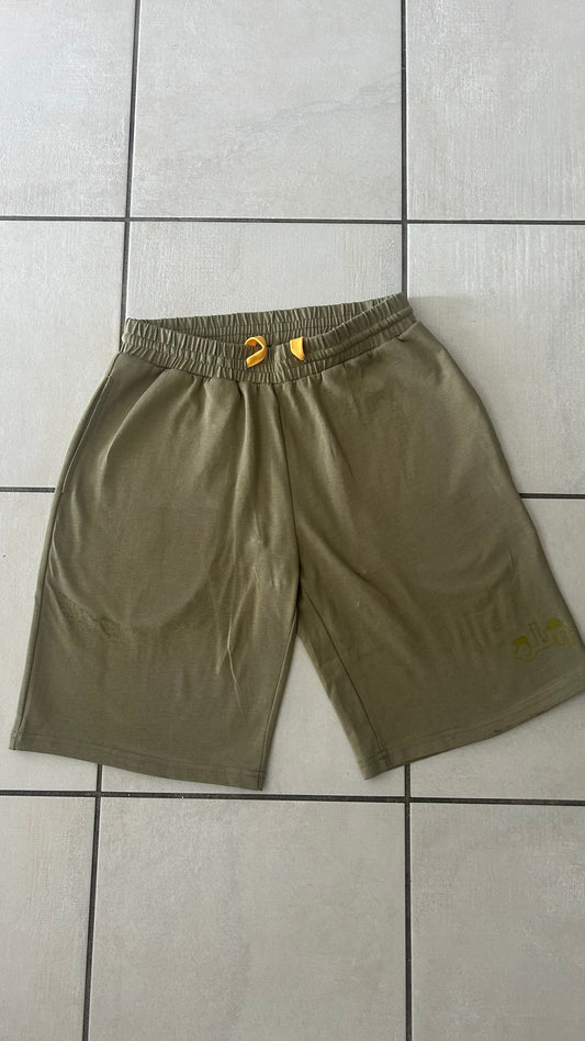 Short kaki